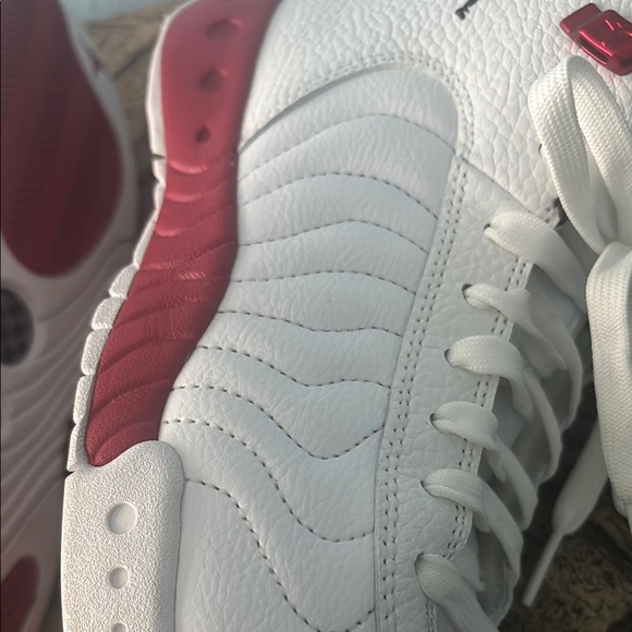 Air Jordan Jumpman Team II 7Y / Women’s 8.5 - Picture 9 of 10